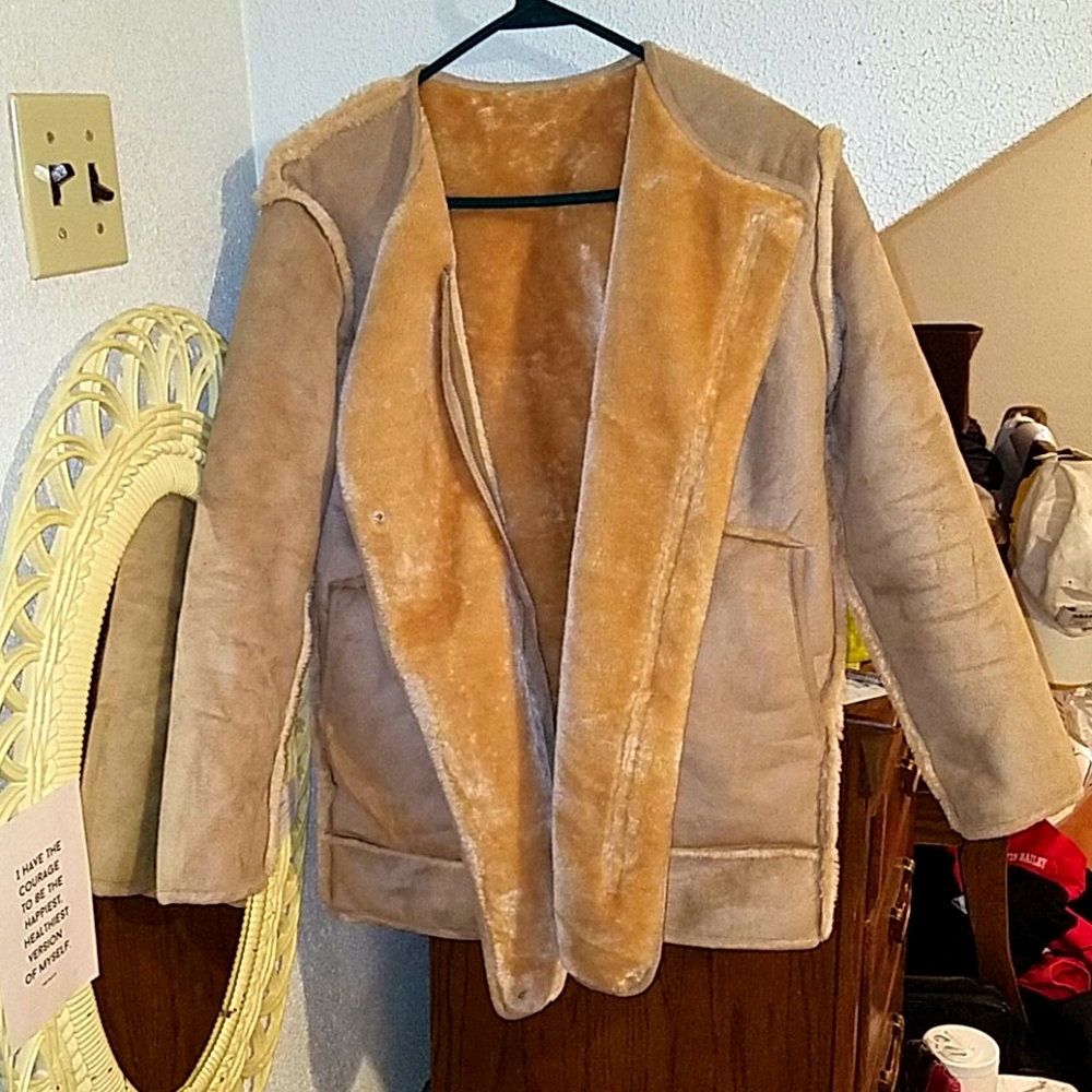 Fur lined coat/jacket